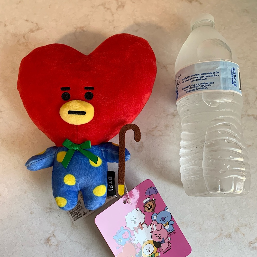 Tata standing doll BT21